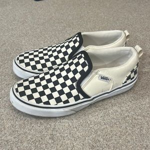 Black and white vans, kids size 4